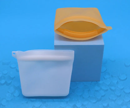 Dog Food Bag Waterproof Moisture-proof Pet Outdoor Training Dog Food Bag Dog Cat Silicone Snack Bag Storage Bag Pet Supplies